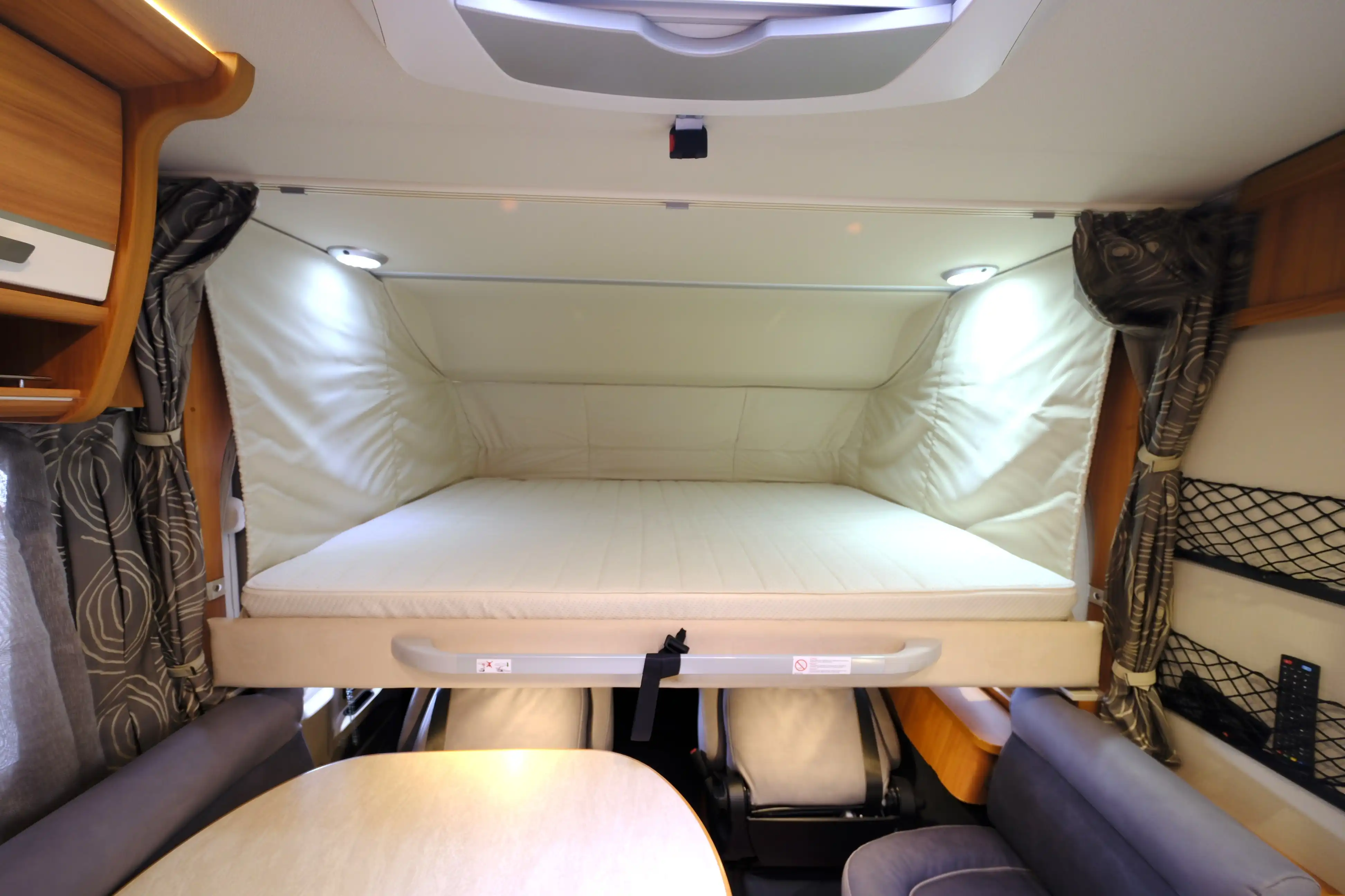 HYMER-ERIBA B 594 PL
